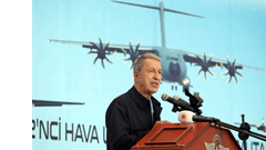  MİLLÎ SAVUNMA BAKANI SAYIN HULUSİ AKAR'IN KAYSERİ GARNİZONUNDAKİ ASKERÎ PERSONEL İLE BAYRAMLAŞMASI 2 / 4  2 / 4