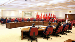 Millî Savunma Bakanı Yaşar Güler Hava Kuvvetleri Komutanlığı personelini kabul etti 3 / 4  3 / 4