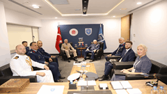 Hava Kuvvetleri Komutanı Hava Orgeneral Ziya Cemal KADIOĞLU, 17'nci Uluslararası Savunma Sanayii Fuarı'nı Ziyaret Etti 2 / 12  2 / 12