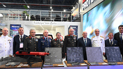 Hava Kuvvetleri Komutanı Hava Orgeneral Ziya Cemal KADIOĞLU, 17'nci Uluslararası Savunma Sanayii Fuarı'nı Ziyaret Etti 1 / 12  1 / 12
