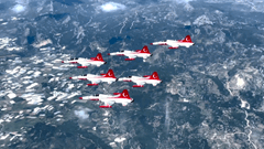 Göktürk-1 Uydumuz Türk Yıldızları Akrobasi Timi'nin Beyşehir Gölü Üzerindeki Uçuşunu Ölümsüzleştirdi 1 / 4  1 / 4