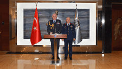 Visit of Royal Air Force Commander General Harv SMYTH 1 / 3  1 / 3