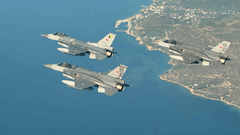 29 Ekim Cumhuriyet Bayramı Selamlama Uçuşları 1 / 7  1 / 7