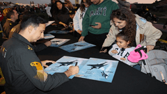 SOLOTÜRK İmza Günü 4 / 11  4 / 11