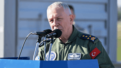 Hava Kuvvetleri Komutanı Hava Orgeneral Ziya Cemal KADIOĞLU, KIZILELMA İnsansız Savaş Uçağı ile Aynı Kolda Uçtu 5 / 16  5 / 16