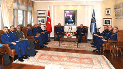 Birleşik Arap Emirlikleri Hava Kuvvetleri ve Hava Savunma Komutanı Tümgeneral Rashed Mohamed Abdulla AL SHAMSI ve Beraberindeki Heyetin Ziyareti 3 / 6  3 / 6