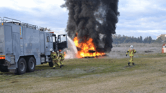 Uçak Yangını Söndürme Tatbikatı İcra Edildi 3 / 4  3 / 4