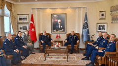 Arnavutluk Hava Kuvvetleri Komutanı Tümgeneral Ferdinant DIMO ve Beraberindeki Heyetin Ziyareti 1 / 6  1 / 6