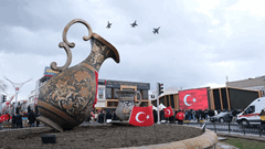 Bu Topraklar Esareti Değil, Hürriyeti Kabul Eder 1 / 2  1 / 2