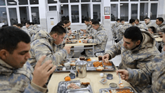 Mehmetçiklerimiz İlk Sahurlarını Yaptı 5 / 7  5 / 7