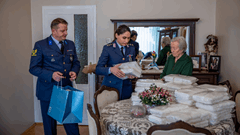 Fedakâr Türk Kadını Her Zaman Ordusunun Yanında 5 / 6  5 / 6