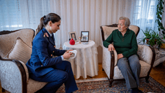 Fedakâr Türk Kadını Her Zaman Ordusunun Yanında 4 / 6  4 / 6