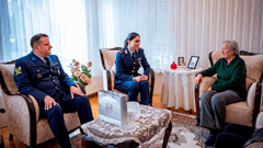 Fedakâr Türk Kadını Her Zaman Ordusunun Yanında 3 / 6  3 / 6