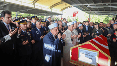 Hava Kuvvetleri Komutanı Hava Orgeneral Ziya Cemal KADIOĞLU, Kahraman Silah Arkadaşımızı Ebedi Filoya Uğurladı 9 / 15  9 / 15