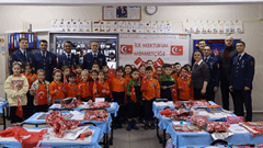 Mehmetçikle Bir Gün Projesi Devam Ediyor 2 / 4  2 / 4