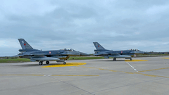 Esnek Caydırıcılık Kapsamında, NATO Hava Sahasında Eğitim 2 / 4  2 / 4