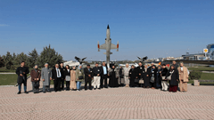 Şehit Ailelerinin Ankara Hava Müzesi Müdürlüğünü Ziyareti 2 / 3  2 / 3