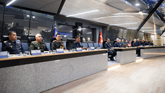 Lieutenant General Dato’ Nur Hafis Bin ABDUL KARIM, Deputy Chief of the Royal Malaysian Air Force, Visited the Air Force Headquarters 6 / 6  6 / 6