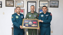 Göklerde Emniyet, Güçlü İş Birliği 3 / 4  3 / 4