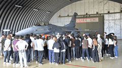 Geleceğimizin Teminatı Gençlerimizle Bir Aradayız 2 / 4  2 / 4