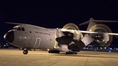 Türkiye Cumhuriyeti'nden A400M Uçağı ile İngiltere ve Libya'ya Sağlık Malzemeleri Yardımı 6 / 11  6 / 11