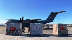 Türkiye Cumhuriyeti'nden A400M Uçağı ile İngiltere ve Libya'ya Sağlık Malzemeleri Yardımı 2 / 11  2 / 11
