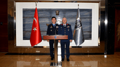 Visit of the Korean Air Force Commander General Lee YOUNGSU 1 / 5  1 / 5